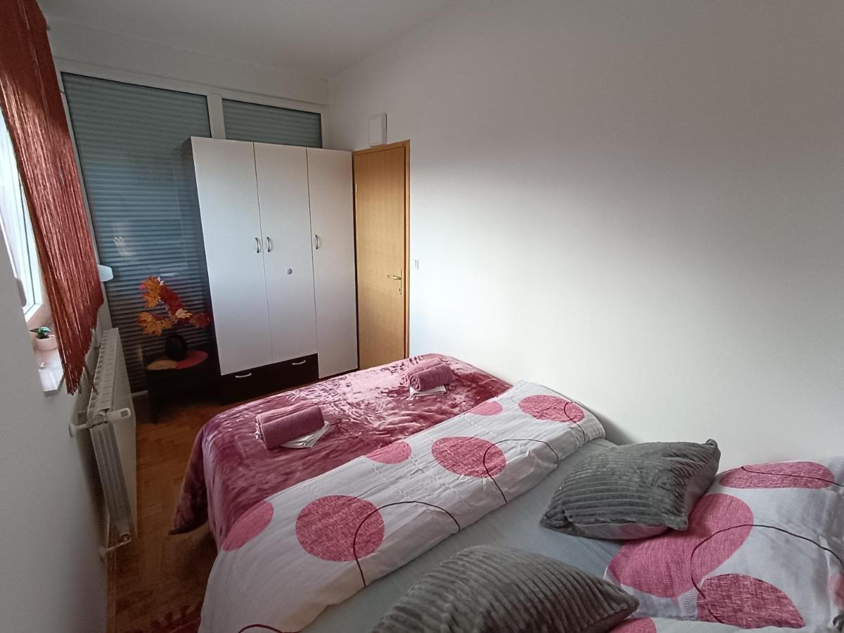 Gospić Apartman Ante מראה חיצוני תמונה