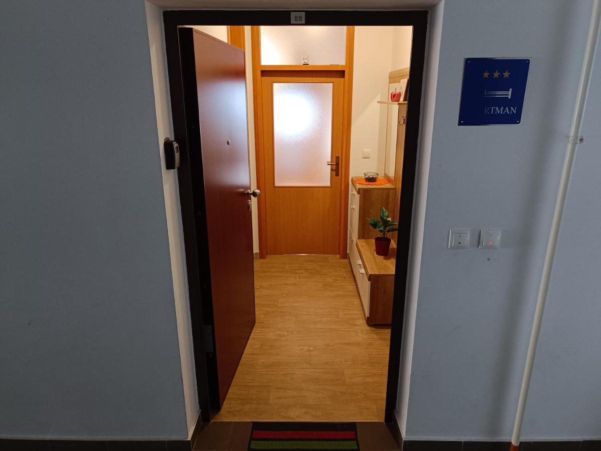 Gospić Apartman Ante מראה חיצוני תמונה