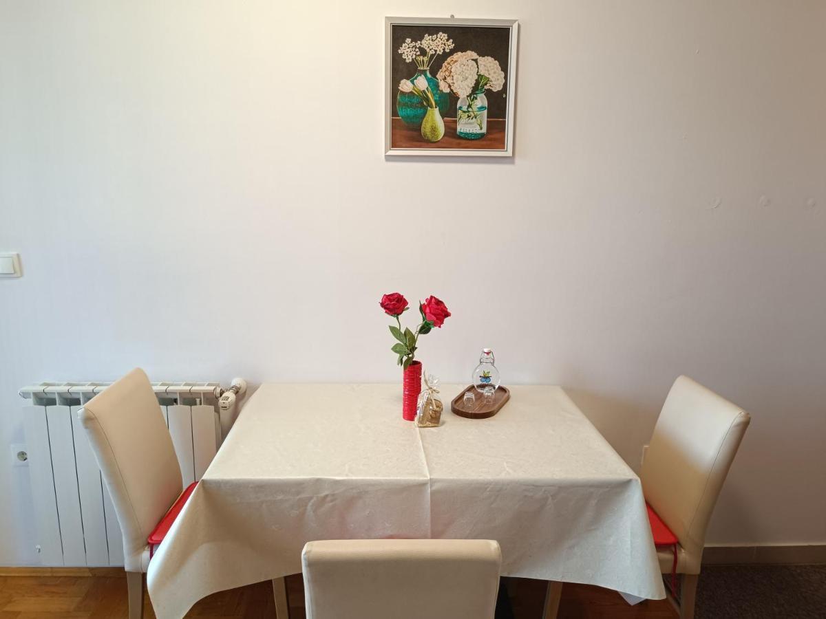 Gospić Apartman Ante מראה חיצוני תמונה