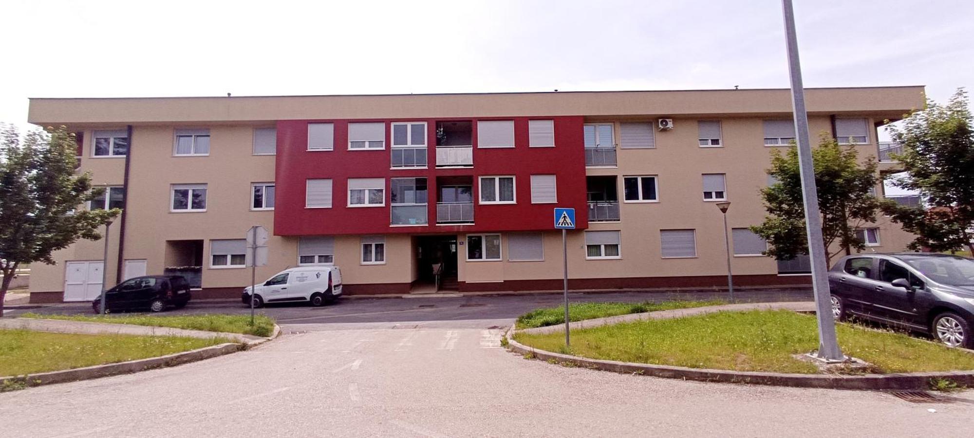 Gospić Apartman Ante מראה חיצוני תמונה